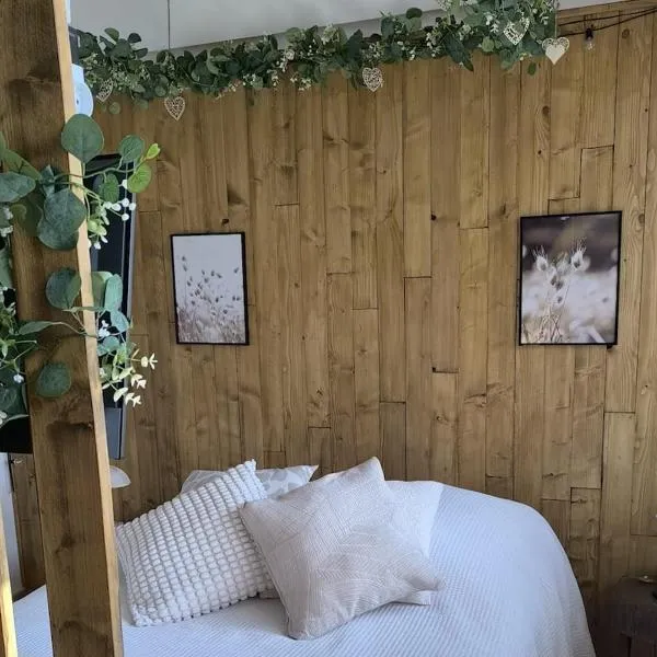Studio Douce Parenthèse, hotel em Marchéville