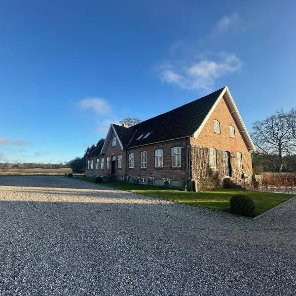 Historiske omgivelser, Forpagterbolig, hotel in Sørup