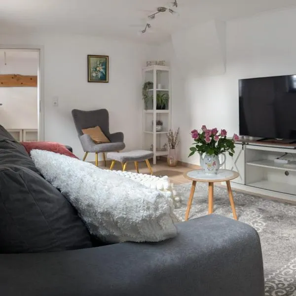 Ferienwohnung Molly, hotel v destinaci Neusitz