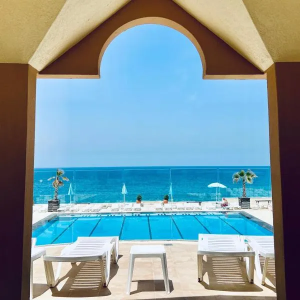 Gondola Marine Resort, отель в городе Ḩālāt