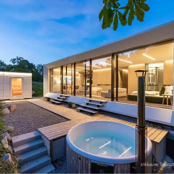 Kloster Suite, Aussensauna, Hottube - ÜhlingenBirkendorf, ξενοδοχείο σε Uhlingen-Birkendorf