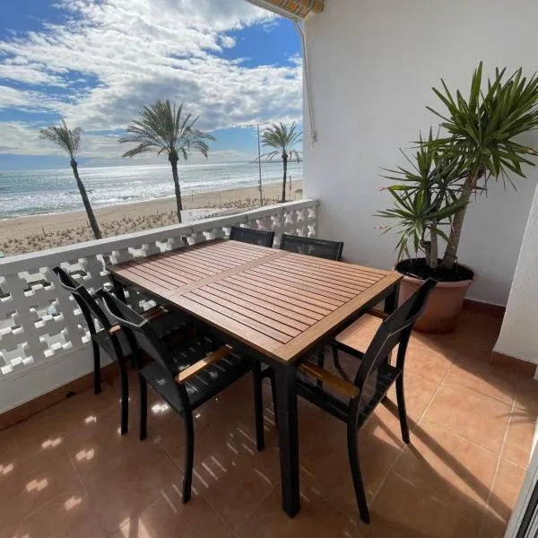 Apartamento playa 2, hotel in Calafell