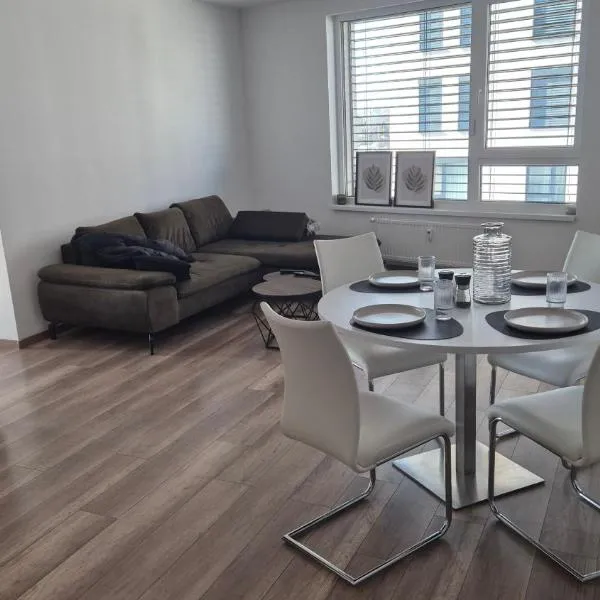 Prudy Apartment pre 4 ludi, hotel in Trnava