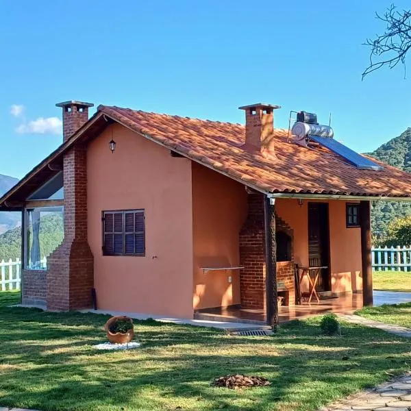Chalé Mirante Da Guapiara, hotel v destinaci Aiuruoca