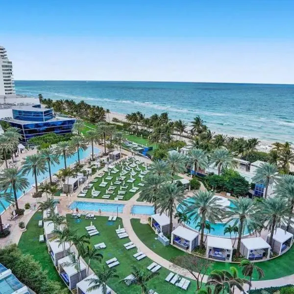 Fontainebleau Hotel Ocean View Fits 6! 1 BED/2 BA, Hotel in Miami Beach