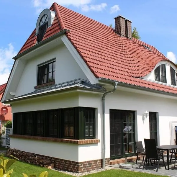 Ferienhaus "Sehnsucht" Störtebekerstr3e, hotel i Zingst