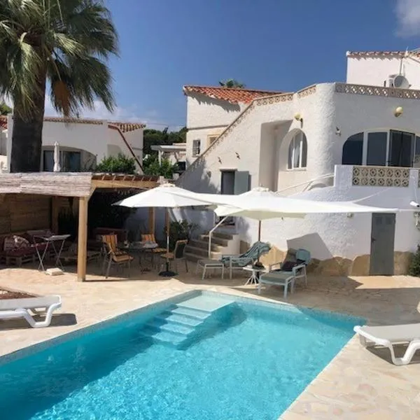 Villa ensoleillée, hotel em Ifach