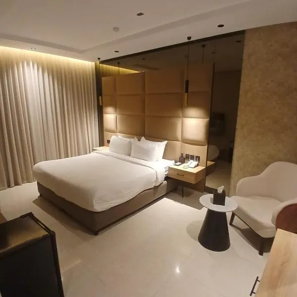 XYZ Hotel Qurtoba, hotel en Riad