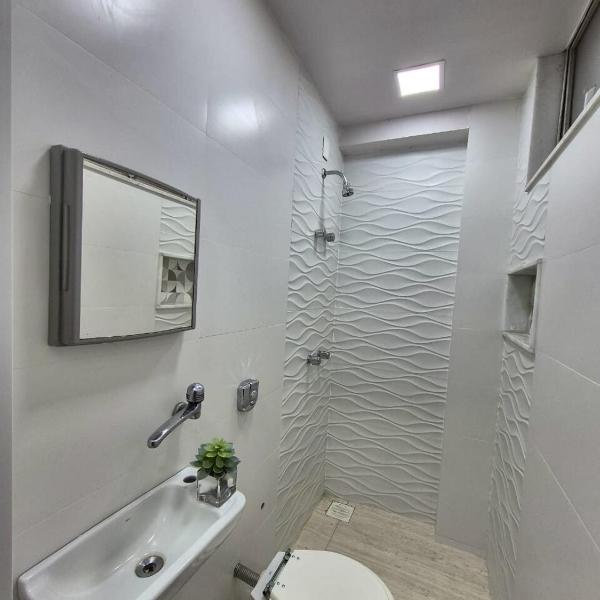 2 min Leme copacabana beach Private bathroom - Foto 5