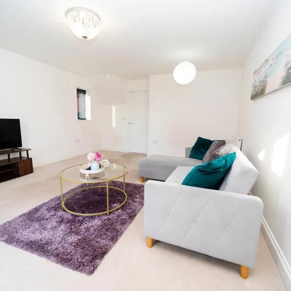 Specious modern 3-bed house near city centre, hotel v destinaci Reading