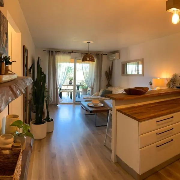 Bel appartement proche aéroport – hotel w mieście Borgo
