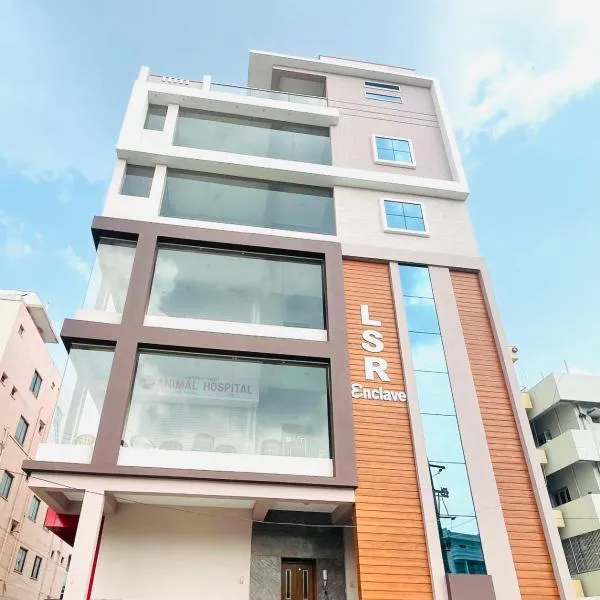 Pearl Stays, Tirupati - Very convenient for the people coming from Bangalore and Chennai - You can skip city traffic while reaching any temple in Tirupati - Covered Parking - 24hrs Front Desk and Hot Water - Free WiFi - Flexible Checkin-in Check-out times, hotel v destinaci Tirupati