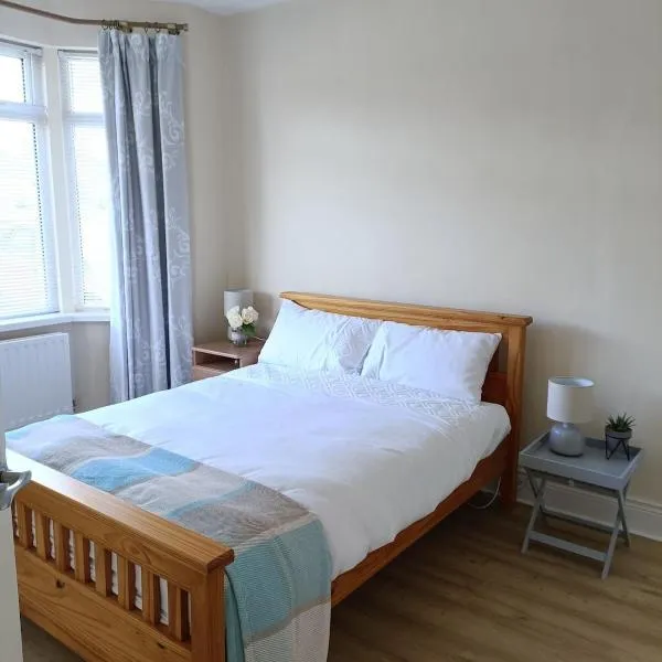 Bluebell Cottage Portrush, hotel in Portrush
