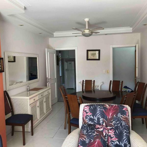 Apartamento enseada, Guarujá para 8 hospedes, 2 quadras da praia