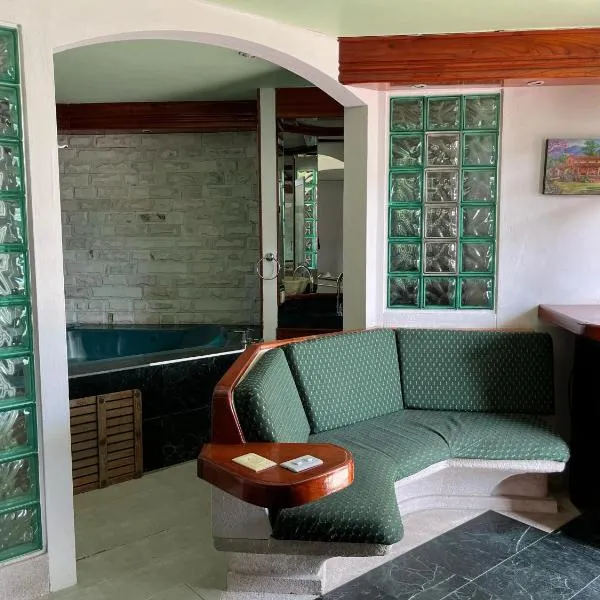 Hotel Las Flores, hotel v destinaci Xalapa