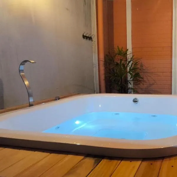 CASA CLIMATIZADA COM HIDROMASSAGEM PRÓXIMO BETO CARRERO E PRAIAS - Casa 2 DuMar Hospedagem, hotel v destinaci Penha