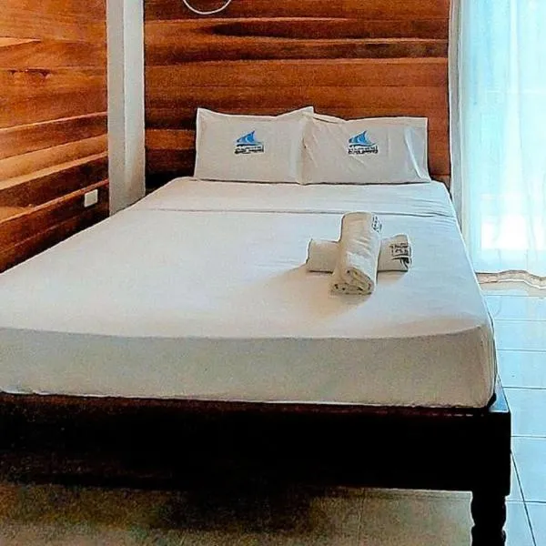 RedDoorz at Almari Beach Resort Tawi Tawi, hôtel à Pahut