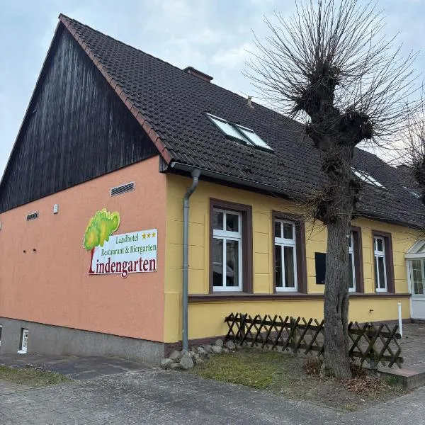 Landhotel Lindengarten, hotel v destinaci Kleinzerlang
