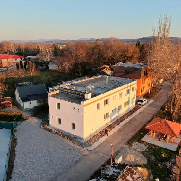 Penzión Aurora Patince, hotel in Patince