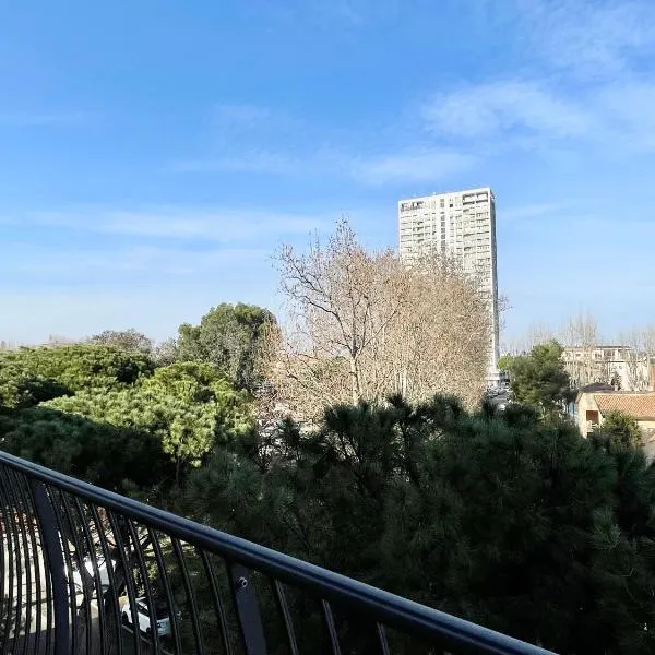 Vicino a stazione e mare - La Casa del Sole, khách sạn ở Rimini