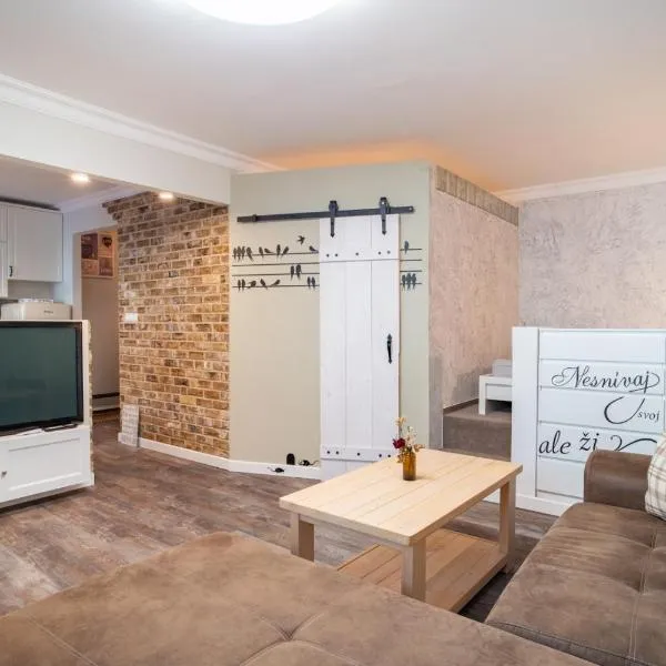 Stylish Urban Condo, hotel a Bratislava