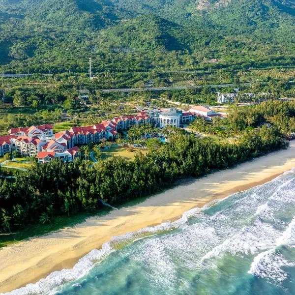 Holiday Inn Hainan Xiangshui Bay by IHG, hotel sa Lingshui