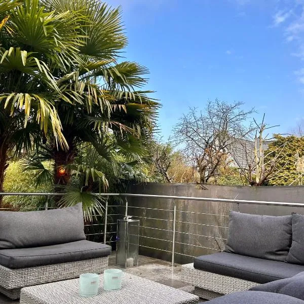 Sonnendeck - Wellness Whirlpool Garden & Grill,125qm, hotel v destinaci Meerbusch