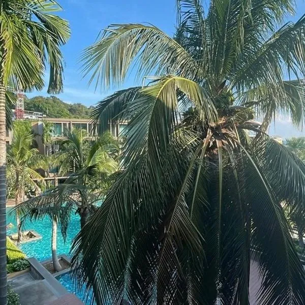 Sea View & Pool Apartment, khách sạn ở Phuket