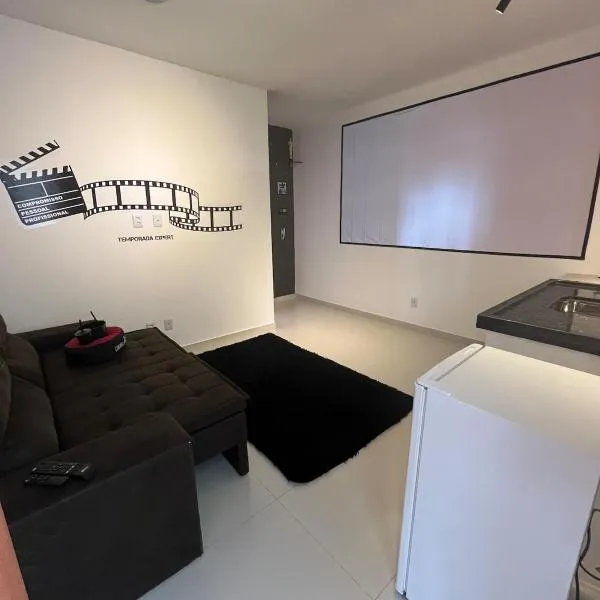 Cinema · Luz, Câmera, Flat Temático Cinema C/ar，位于费拉迪圣安娜的酒店