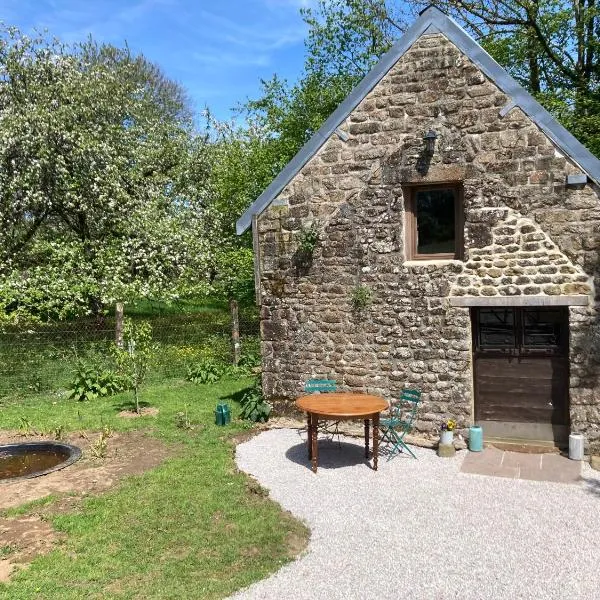 La Petite Cavee, hotel v destinaci Saint-Sauveur-de-Chaulieu