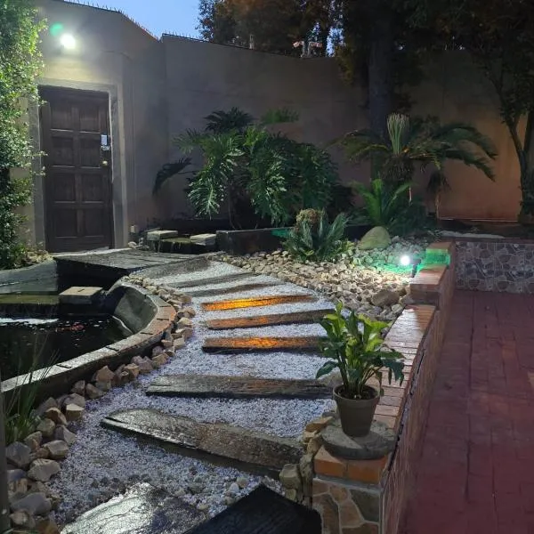 Halfway Gardens Home，位于米德兰的酒店