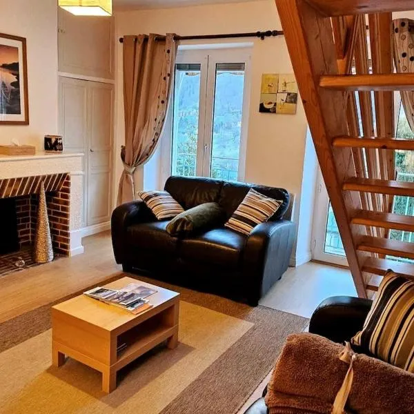 Duplex moderne avec vue montagne, hotel v mestu Cauterets