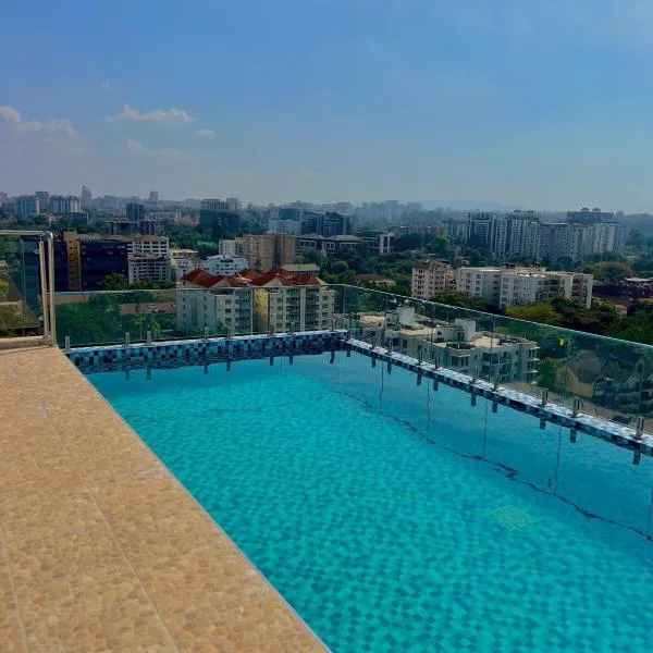 Rooftop pool, gym and stunning city views, hotel in Nairobi