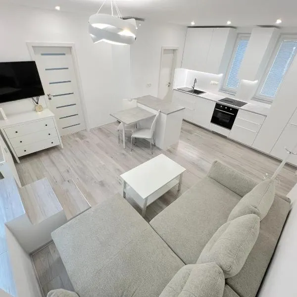 Krásny byt - apartmán v Starom meste s terasou, hotel in Vinohrady