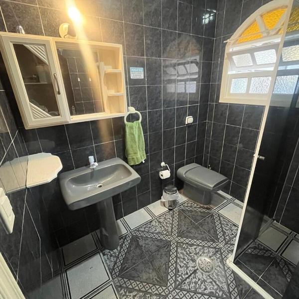 Ótima Casa com Piscina Peruíbe Centro - Foto 3