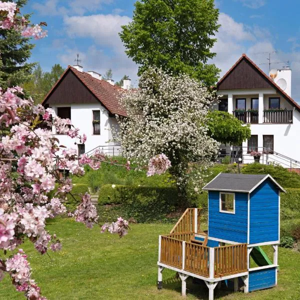 Pensjonat Hubertus, hotel v destinaci Kosewo
