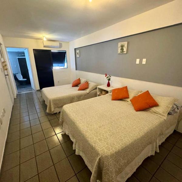 Praia Ponta Verde em frente ao Trópico Hotel com garagem, Wi-Fi, piscina - Apto 208