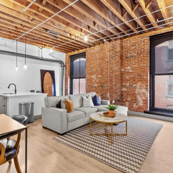 Premier Downtown Loft, Steps to Arch & Convention Center, hotel in Saint Louis