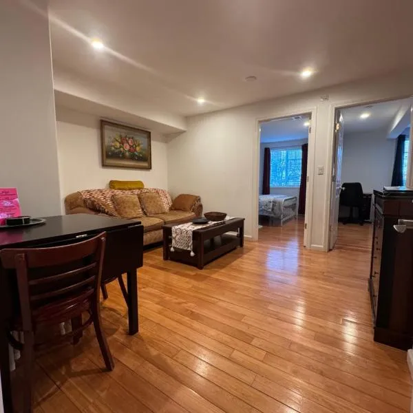 San Francisco 2 Bedroom with Parking near BART, hotel em São Francisco