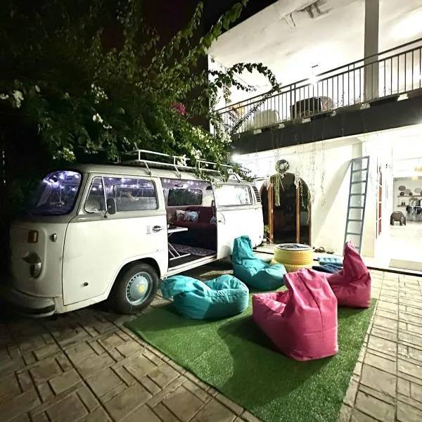 D'Flora Homestay, hotel v destinaci Labuan Bajo