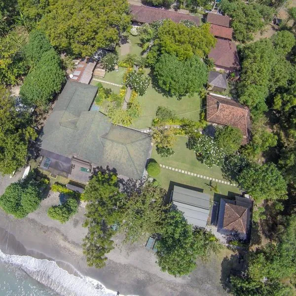 Reef Seen Divers' Resort, hotel in Pemuteran