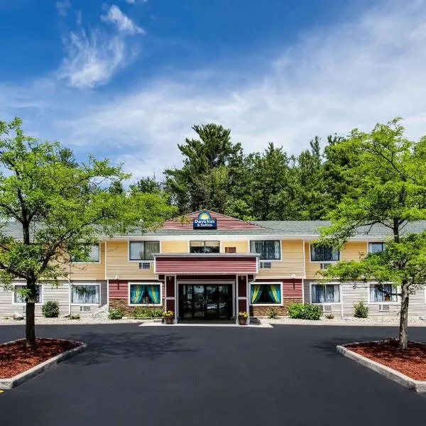 Days Inn & Suites by Wyndham Stevens Point, hotel sa Stevens Point