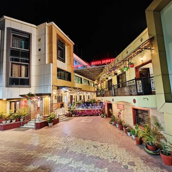 Hotel Saraswati, ξενοδοχείο σε Mount Ābu