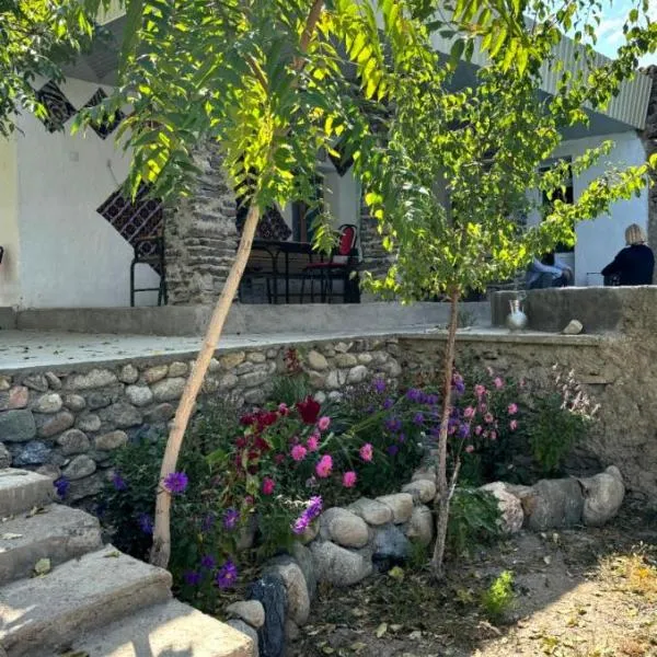 Sentyab Obi chashma guest house, hotel v destinácii Tadzhimi