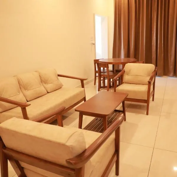 Nilgiri Woodlands Luxury Service Apartments, hotel v destinaci Maisúr