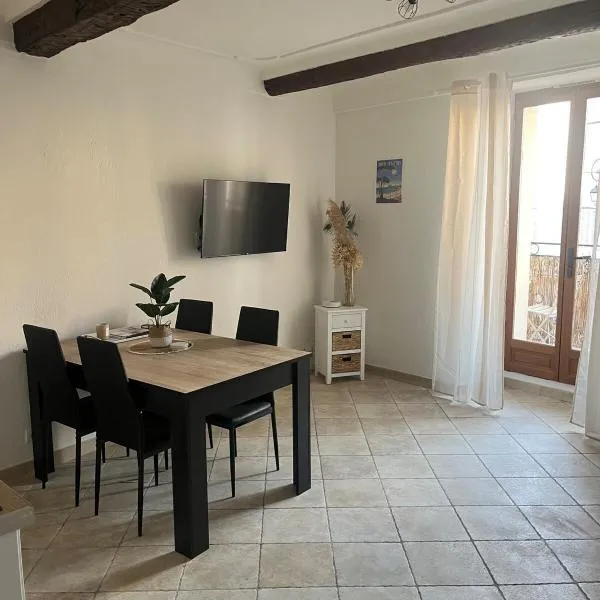 2 rooms, old town, hotel in Antibes