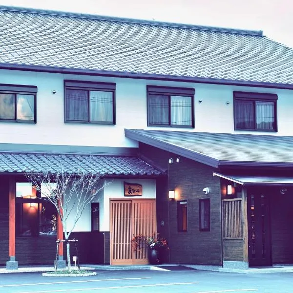まなべ旅館, hotel v destinaci Sukumo