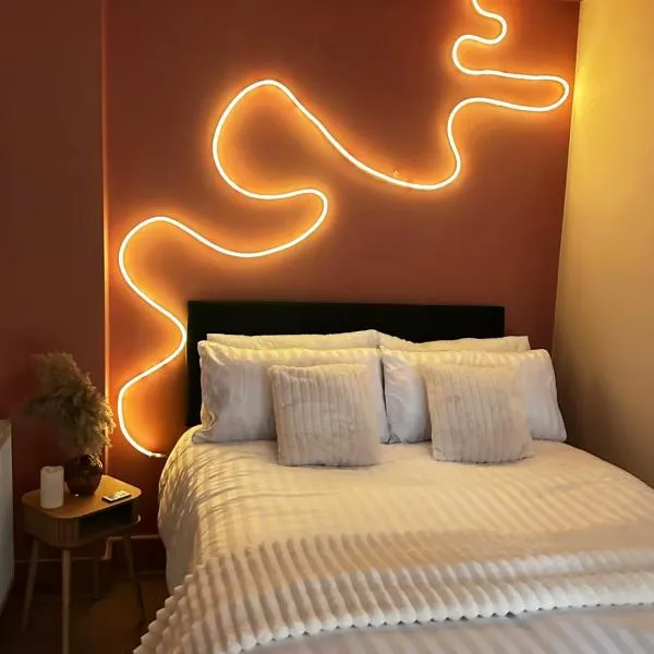City Studio 2, hotel in Coventry