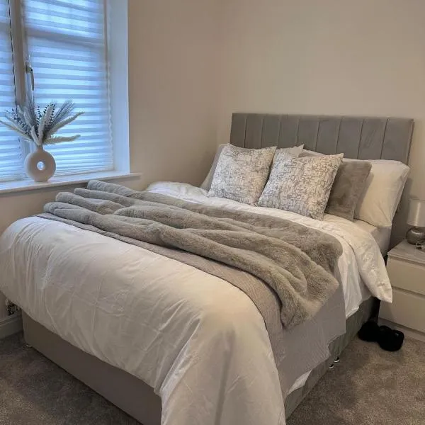 Cosy Ensuite Bedroom I 5min walk from Bramall Lane Stadium, hotel v destinaci Sheffield