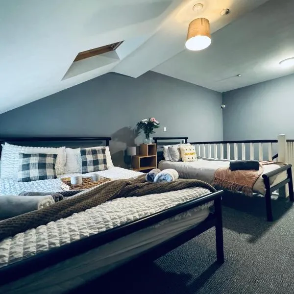 Queens Townhouse - 4 Bedrooms - Sleeps 9、ホワイトヘイブンのホテル